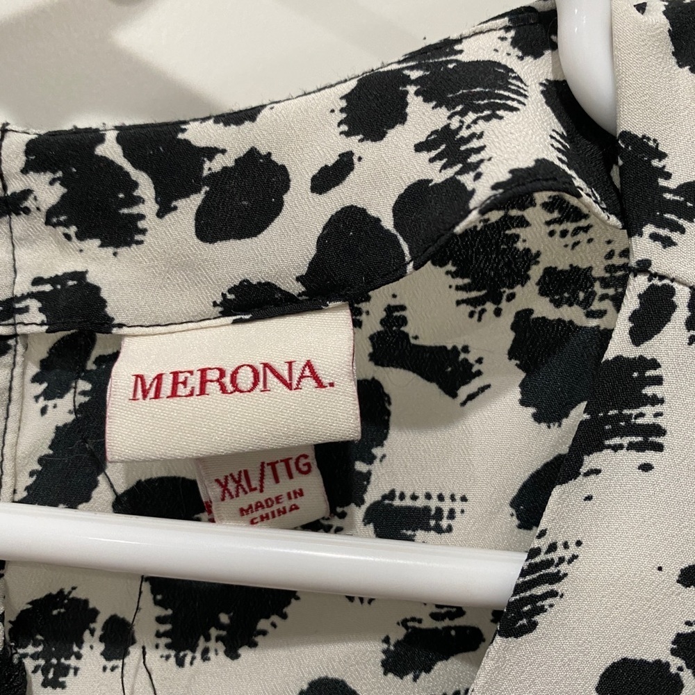 Patterned Blouse - Picture 3 of 9